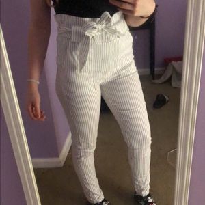 Highwaisted stripes pants with bow